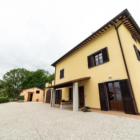 Apartment Altido Traditional Apt For 4 In The Heart Of Tuscany *