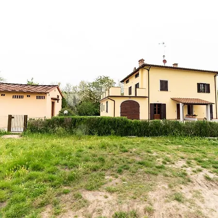 Apartment Altido Traditional Apt For 4 In The Heart Of Tuscany *